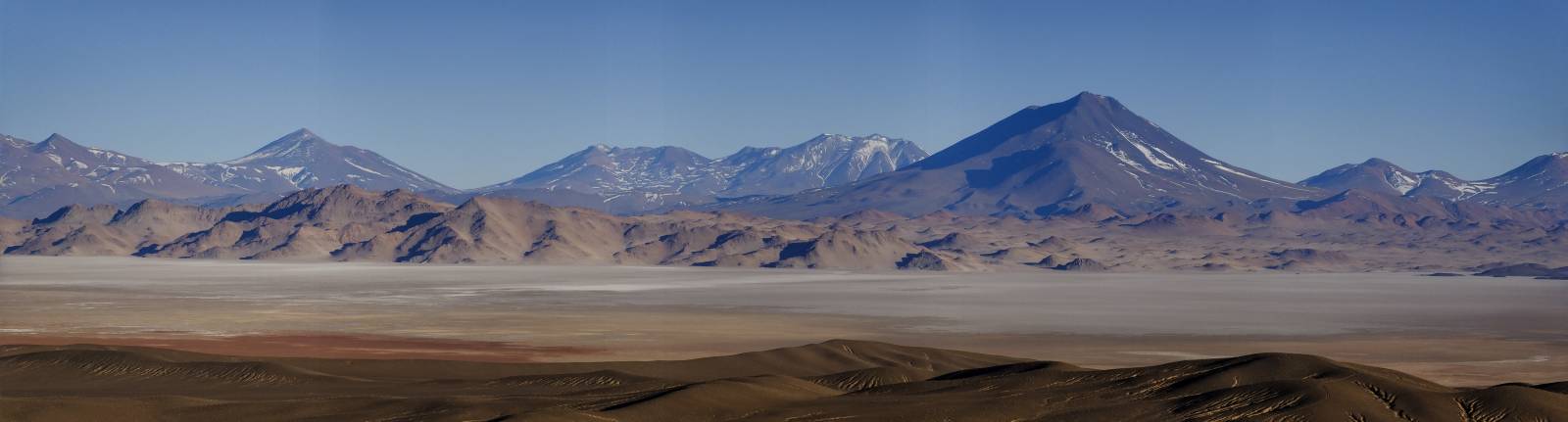 photo panoramique d'argentine: volcan aracar