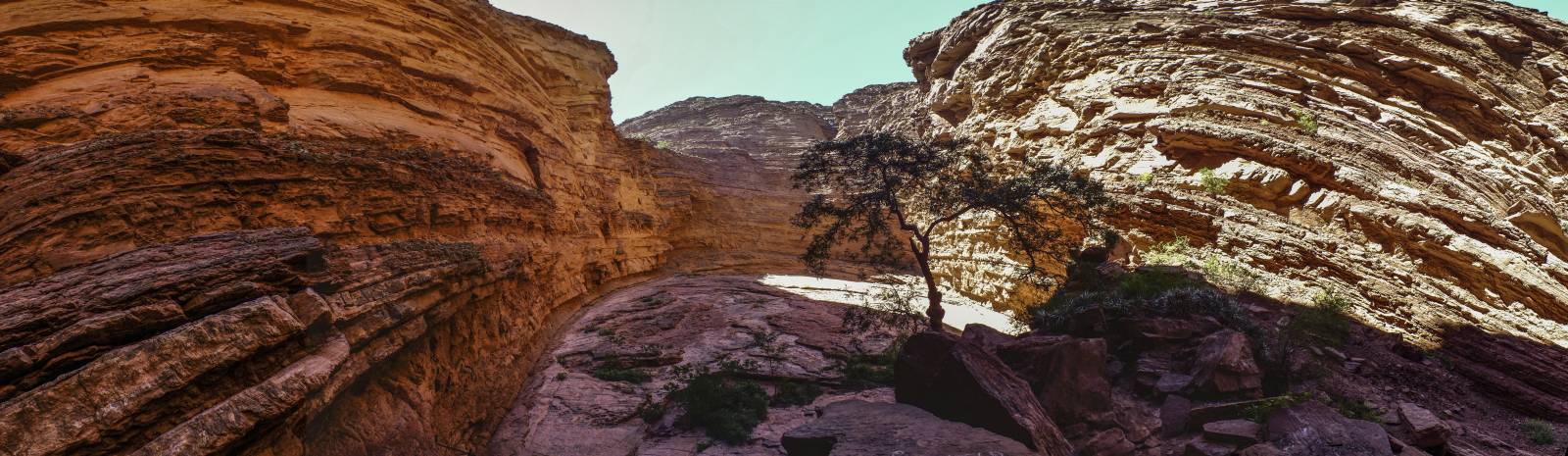 photo panoramique d'argentine: quebrada de las conchas