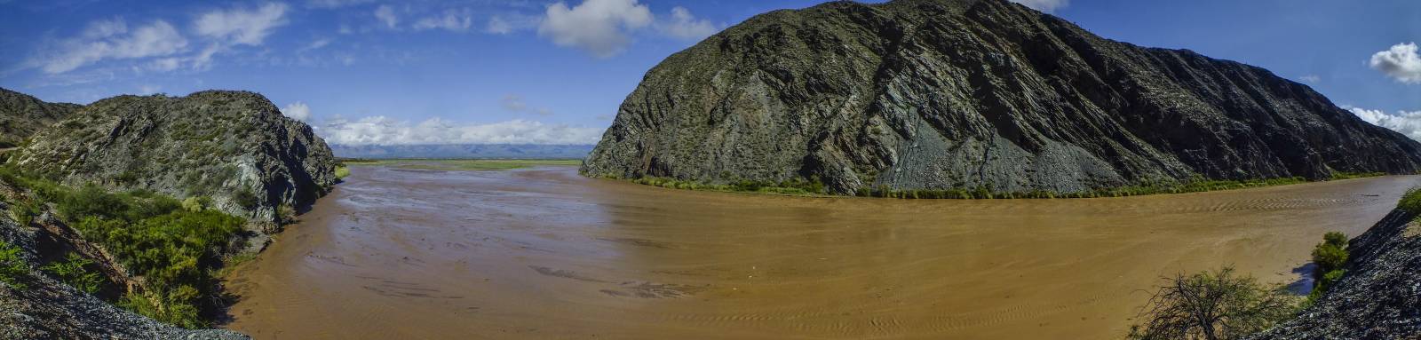 photo panoramique d'argentine: quebrada de las conchas
