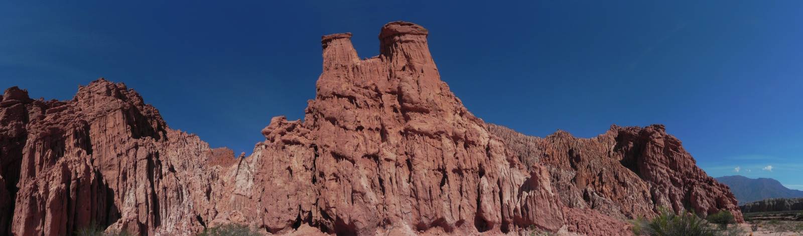 photo panoramique d'argentine: quebrada de las conchas
