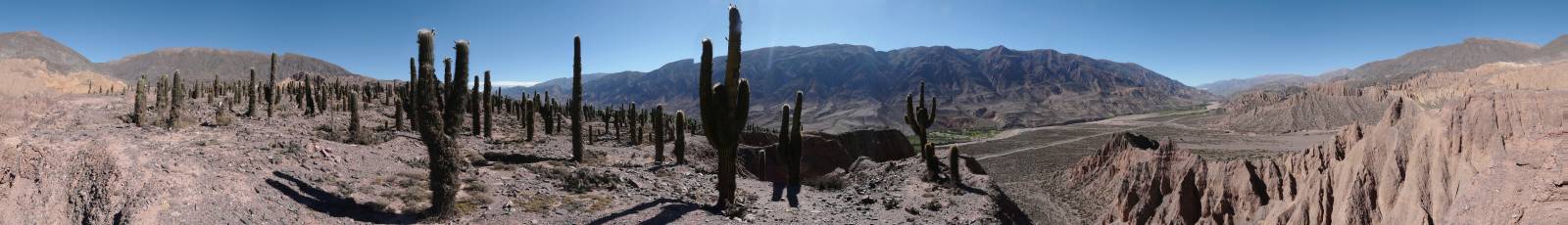 photo panoramique d'argentine: quebrada de humahuaca