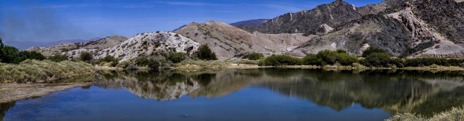 photo panoramique d'argentine: lagune