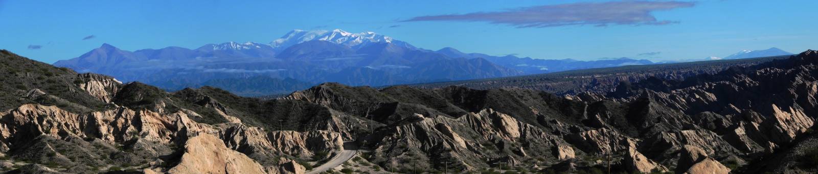 photo panoramique d'argentine: nevado cachi et flechas